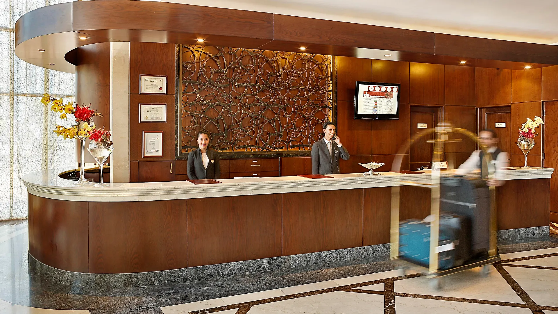 City Seasons Hotel Dubaj 4*,  Zjednoczone Emiraty Arabskie